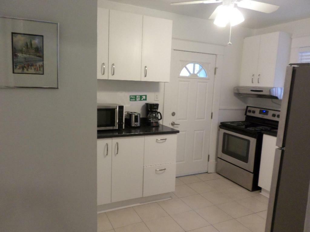 Beautiful, Clean, Quiet 2 Br-In Downtown Ottawa. Parking, Wifi And Netflix Included Apartment Ngoại thất bức ảnh